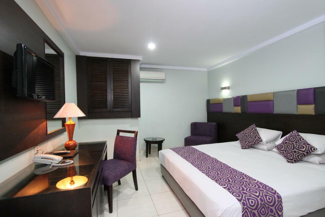 Hotel Alma Jakarta Exterior photo